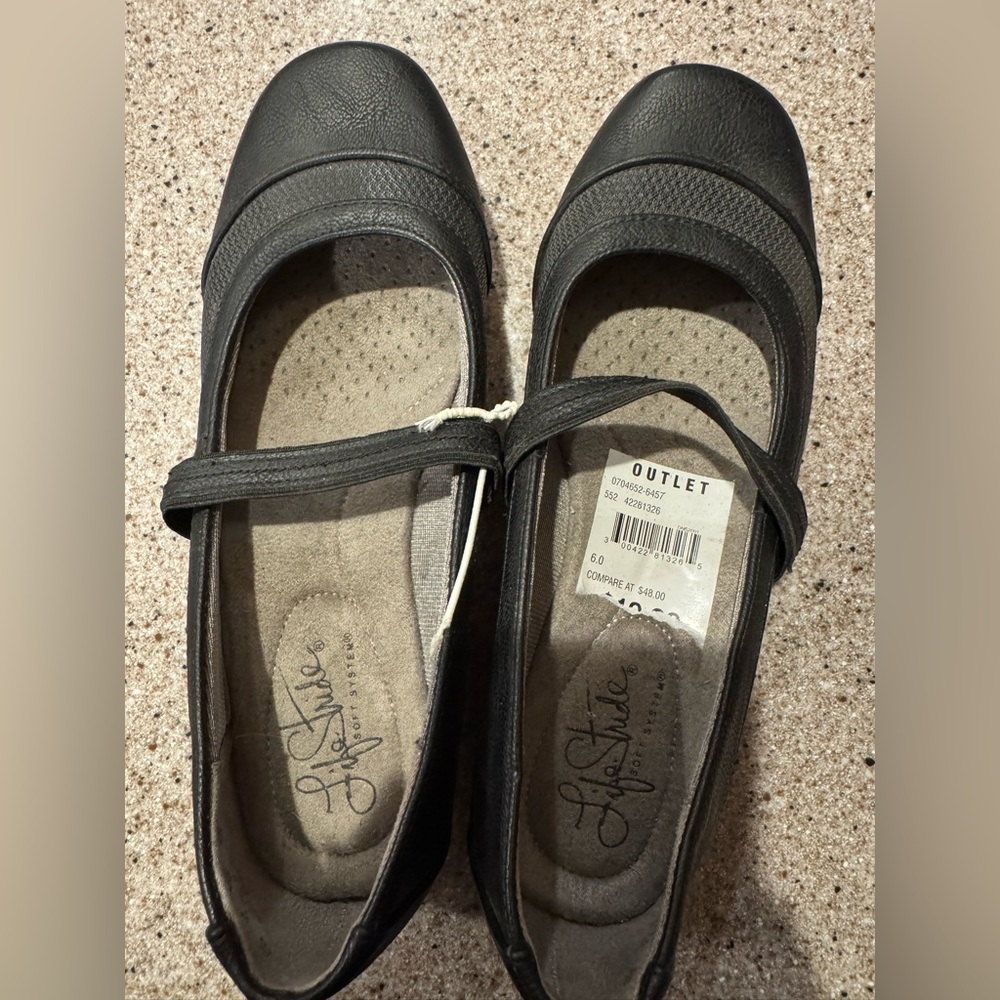 Size 6 never been worn. Has been in storage only